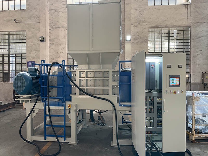 Dual-Shaft Shredder For French-Owned Plant in China